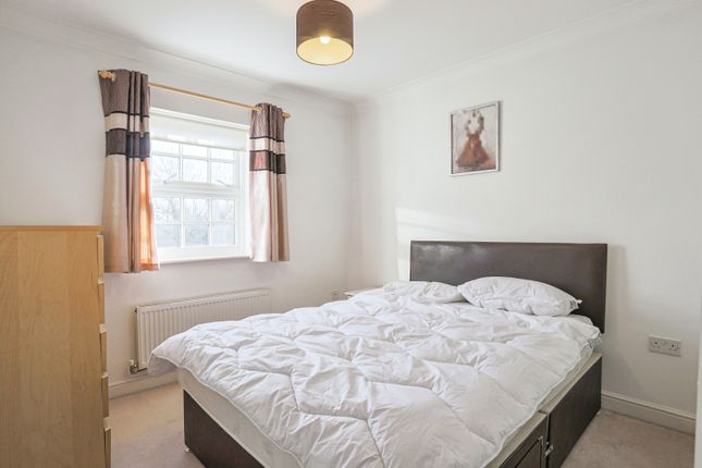 Town house for sale in Bishopfields Drive, York