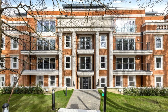 Thumbnail Flat for sale in Gower Road, Weybridge