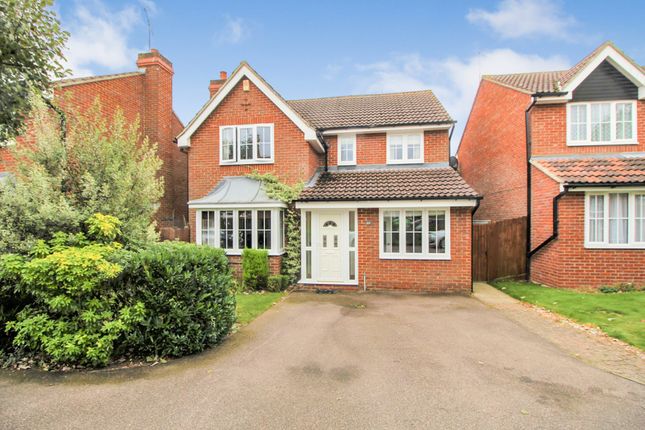 Gresley Close Welwyn Garden City Al8 4 Bedroom Detached House