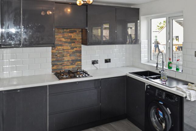 433 Grangemouth Road, Coventry photo 3
