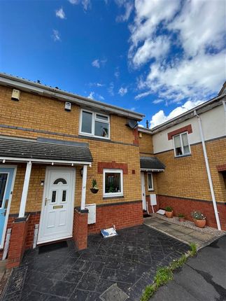 2 bed property to rent in Spring Meadow, Tipton DY4