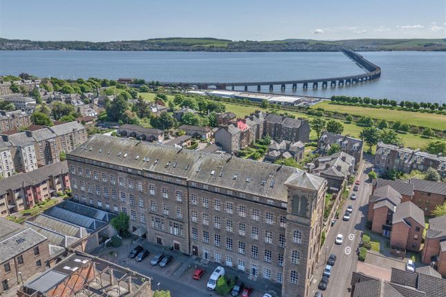 Thumbnail Flat for sale in Highmill Court, Dundee
