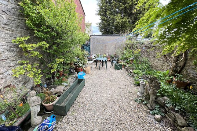Miss Saise's Cottage, 68 High Street, Bristol photo 5