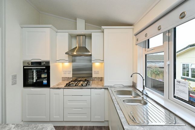 51a, Hardwick Road, King's Lynn photo 2