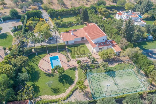 Thumbnail Villa for sale in Loulé, Portugal