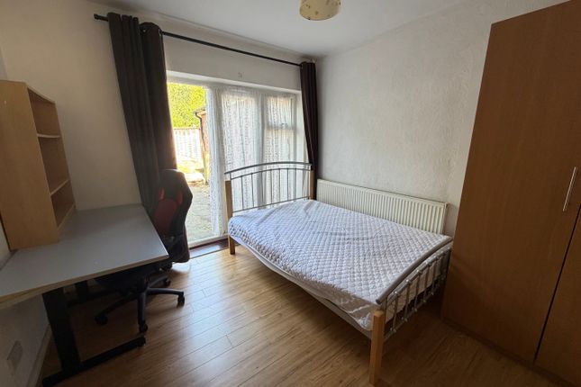 1-bed house on 190, Coventry, £620/mo
