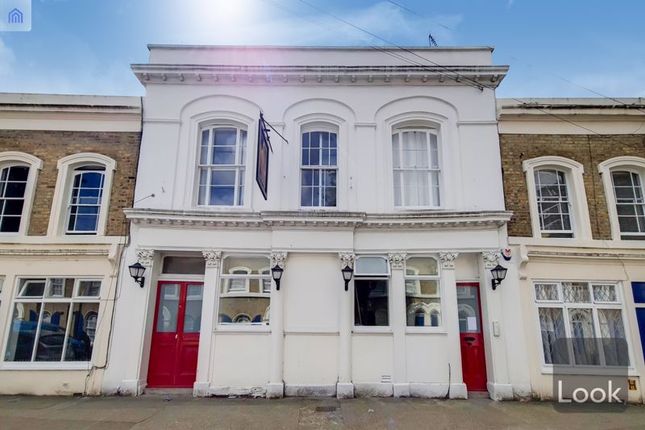 Cyprus Street, Bethnal Green photo 2