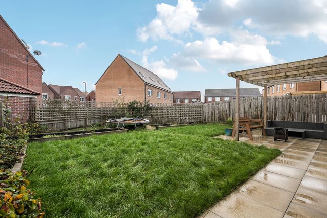 24 Ingleborough Drive, Harrogate photo 3