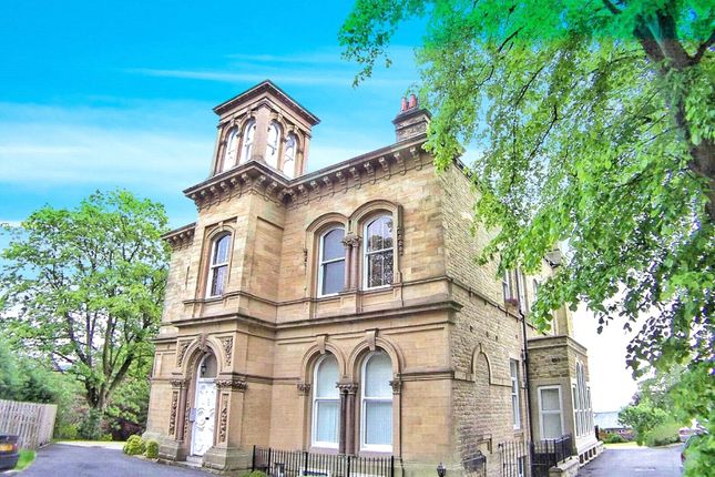 1-bed flat on Edgerton Road, West Yorkshire, £625/mo