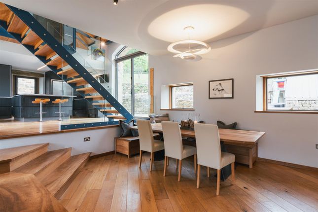 Lounge/Dining Room – The Cottage