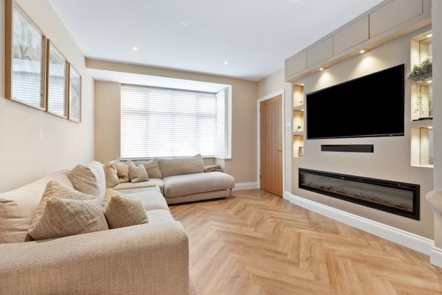 100, Hamilton Avenue, Sutton photo 4