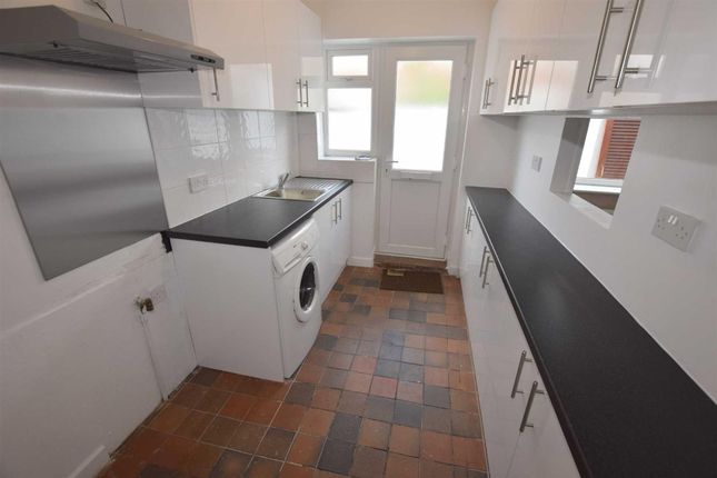 12 Johnston Terrace, London photo 3
