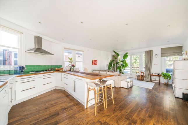 42A, Hillfield Park, London photo 2