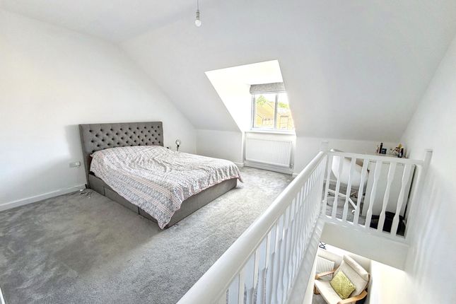 38, Elm Road, Blaydon-on-Tyne photo 2