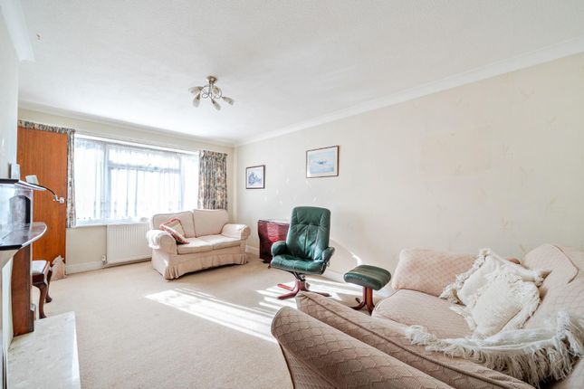 2, Sandbeck Lane, Wetherby photo 4