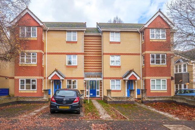 Thumbnail Flat to rent in Demesne Furze, Headington