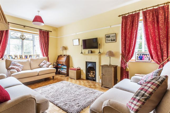71, West Farm Avenue, Ashtead photo 3