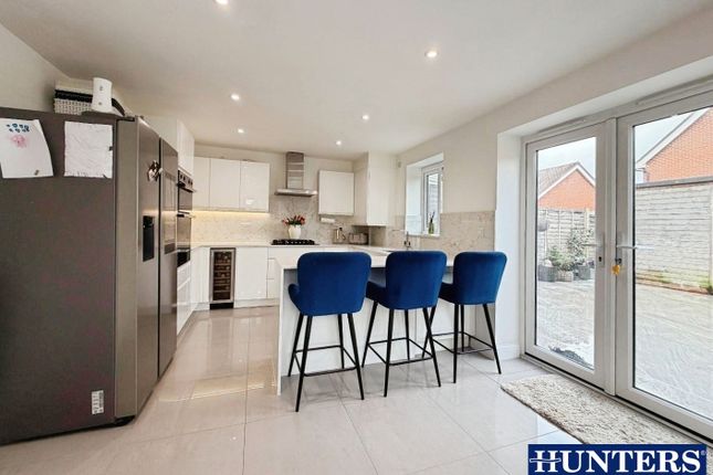 7, Oaken Wood Drive, Maidstone photo 3