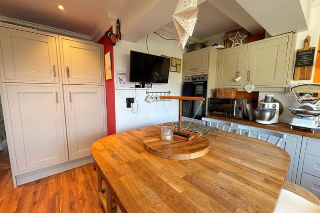 14, Stag Road, Sandown photo 3