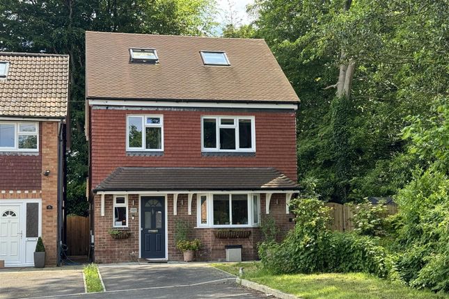 Thumbnail Detached house for sale in Hullmead, Shamley Green, Guildford