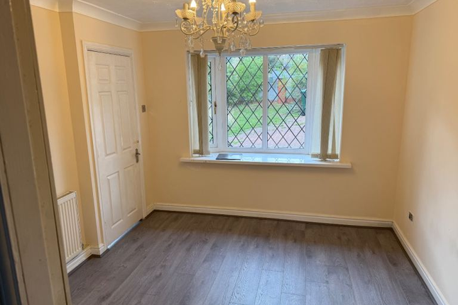 2, Penny Hill Drive, Bradford photo 3