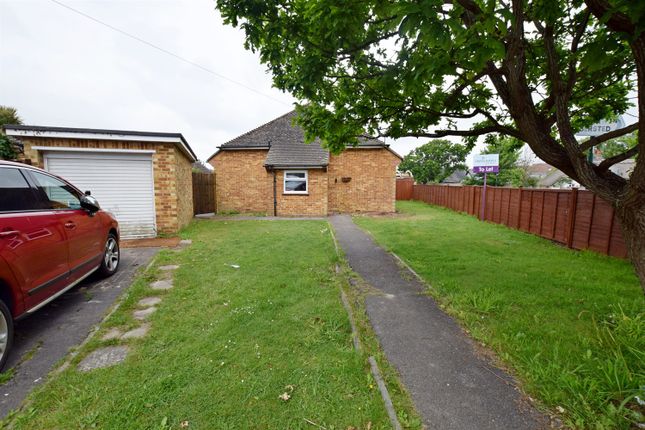 Thumbnail Detached bungalow to rent in 11 Rodney Close, Bognor Regis, West Sussex