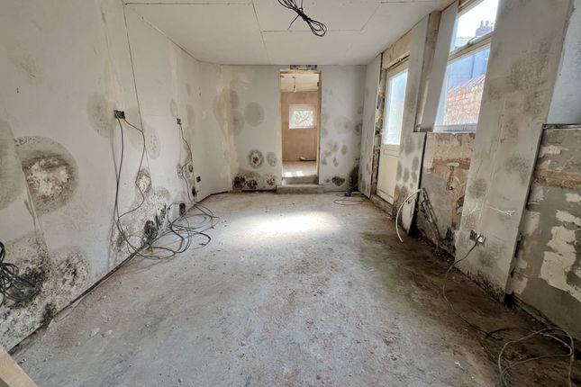 36, Livingstone Road, Blackpool photo 4