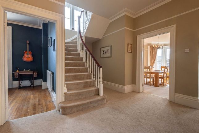 114, Spring Hill, Weston-super-Mare photo 2