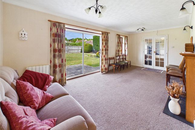 19, Greenfields, Halstead photo 3