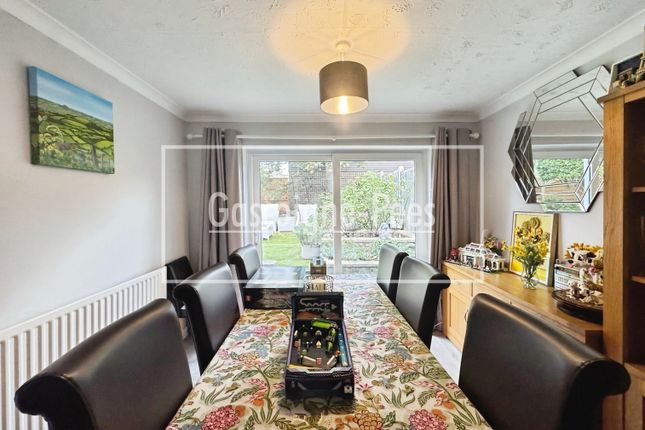 14, Camberley photo 5