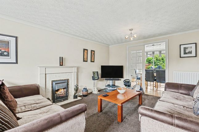6, Hunsbury Hill Avenue, Northampton photo 4