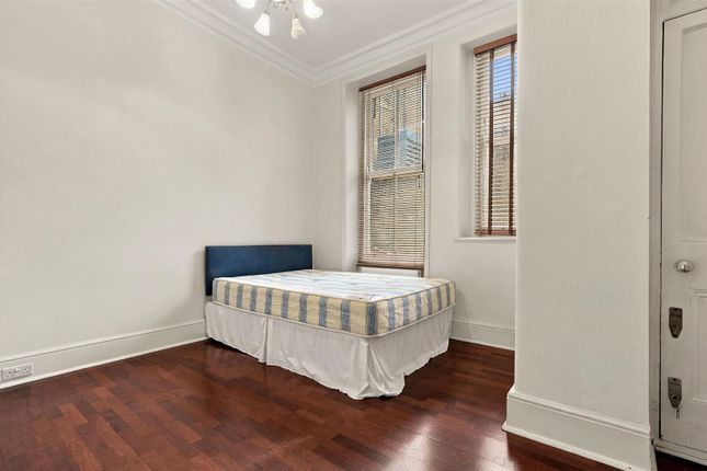 3a, Avonmore Mansions, London photo 4