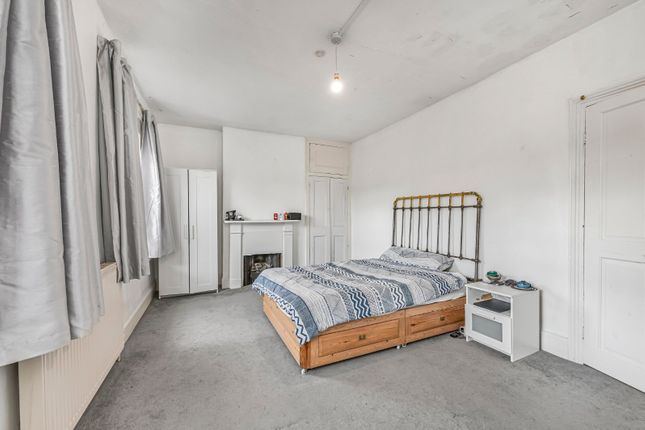 151, Hollydale Road, London photo 4