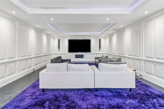 Flat B Blenheim Court, 108, Lancaster Gate, London photo 3
