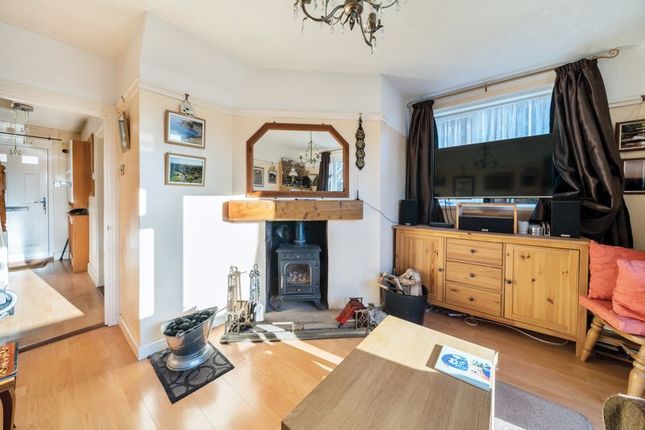 End terrace house for sale in Andover Green, Bovington