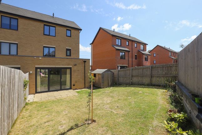 90 Cherry Wood Way, Rotherham photo 4
