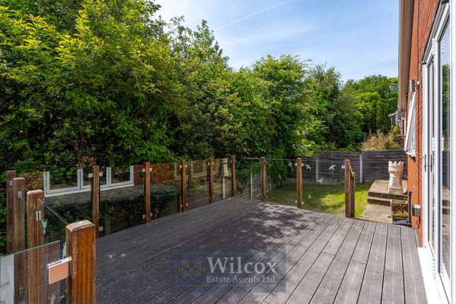 8 Marlow Close, Bolton photo 4
