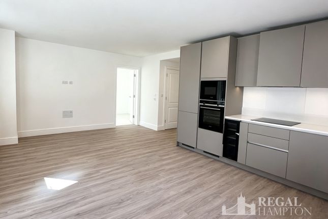11,  Mill House, 36 Rose Square, London photo 2