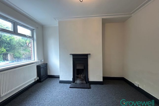 119a Crab Lane, Manchester photo 2