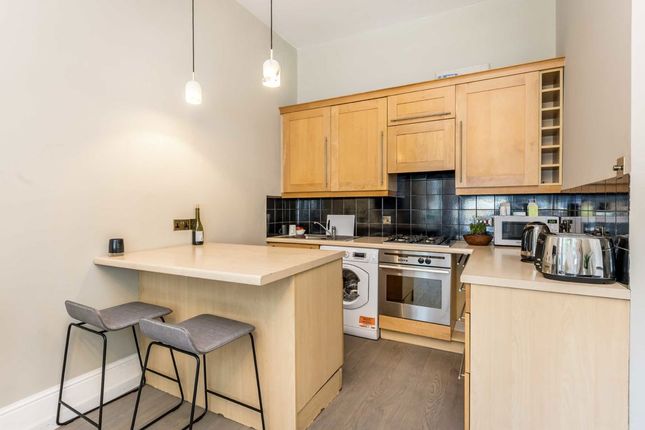 Flat 2, 86, Edith Grove, London photo 3