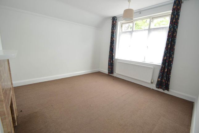 85, Simplemarsh Road, Addlestone photo 3