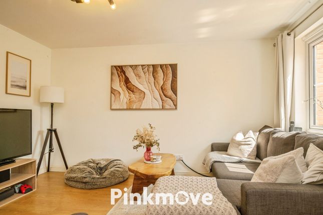 12, Brigantine Grove, Newport photo 3