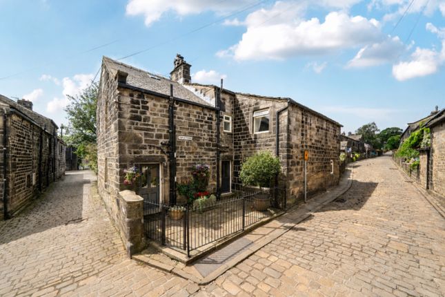 2-bed house on 1, Top O Th Town Heptonstall, Hebden Bridge, £250,000