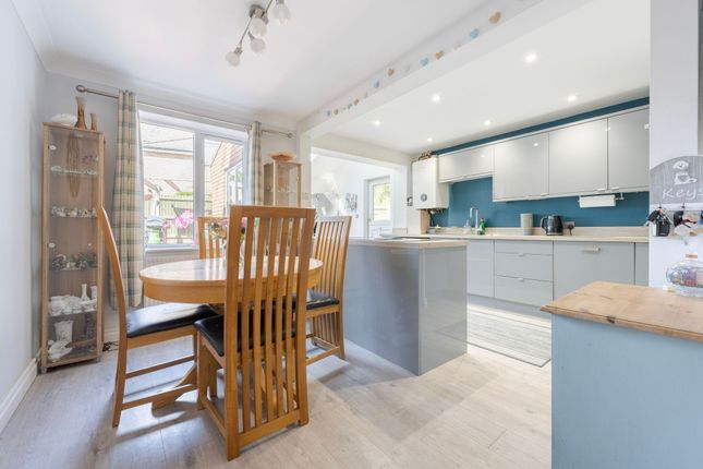 16 Darby Close, Bury St. Edmunds photo 4