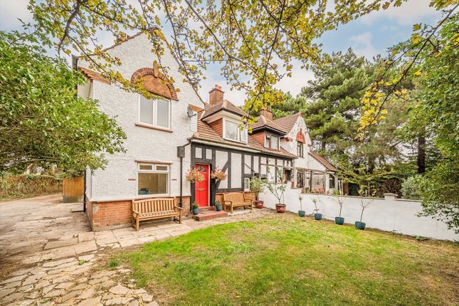 3-bed house on Lower Marsh Lane, Kingston Upon Thames, £625,000