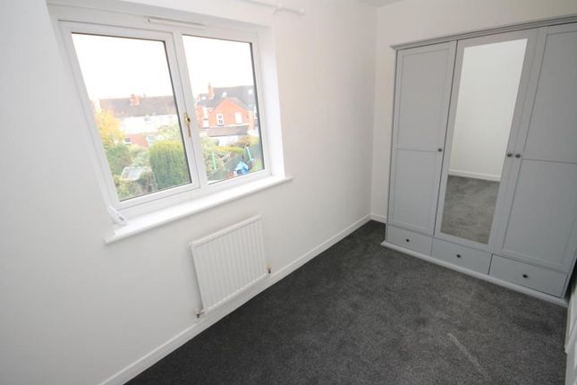 Terraced house to rent in Edward Close, Worcester