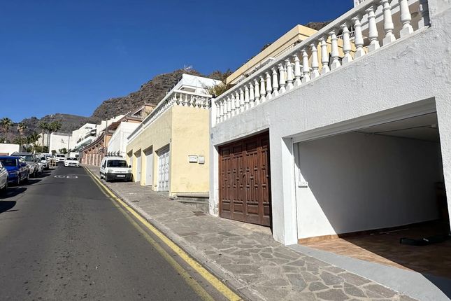 Villa for sale in Avenida Jose Gonzalez Forte, Los Gigantes, Canary Islands, Spain