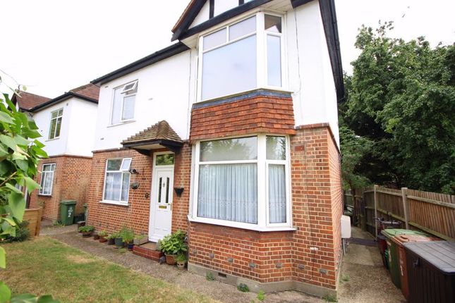 2-bed maisonette on 4 The Triangle, Burnt Oak Lane, Sidcup, £265,000