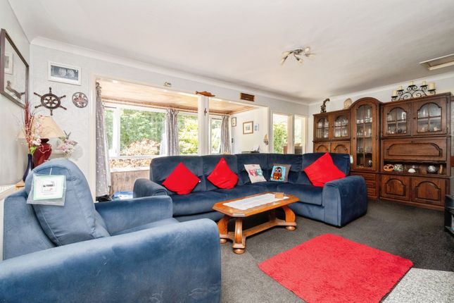 14, Keveral Gardens, Torpoint photo 2