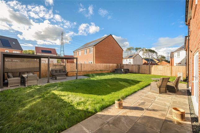 Moore Close, Loughborough photo 4